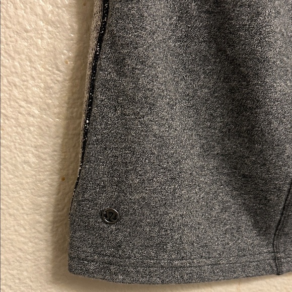 Lululemon Athletica Women Refresh Heathered Gray Black Skirt Size Small - Picture 2 of 3